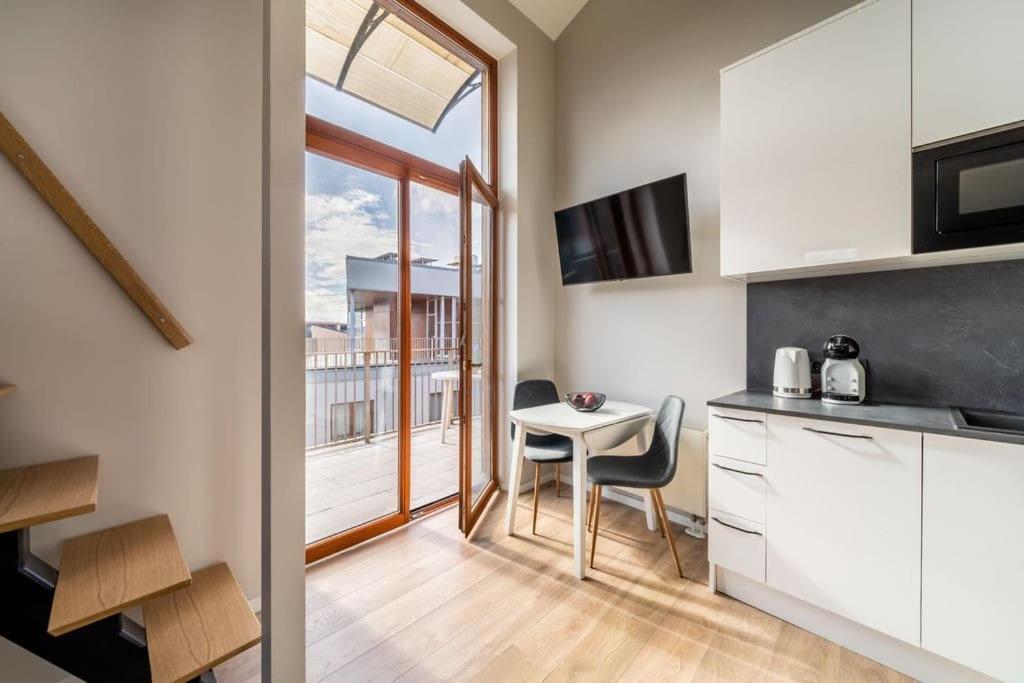 New Loft With Rooftop Terrace In The Old Town Рига Экстерьер фото