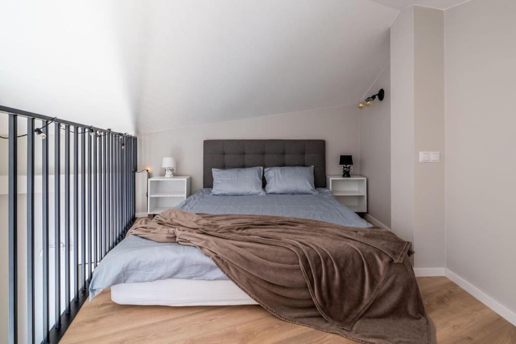 New Loft With Rooftop Terrace In The Old Town Рига Экстерьер фото